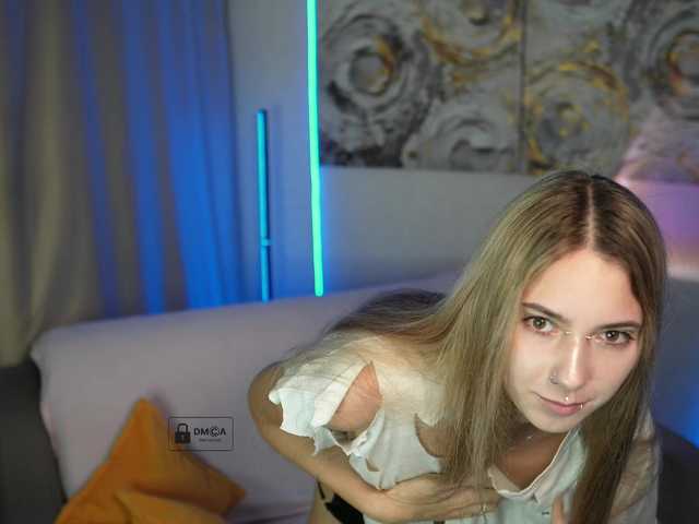 ange-linka live cam on BongaCams
