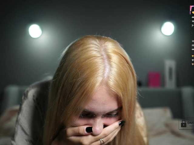ange-linka live cam on BongaCams