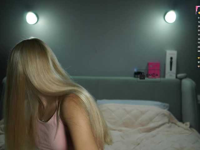 ange-linka live cam on BongaCams