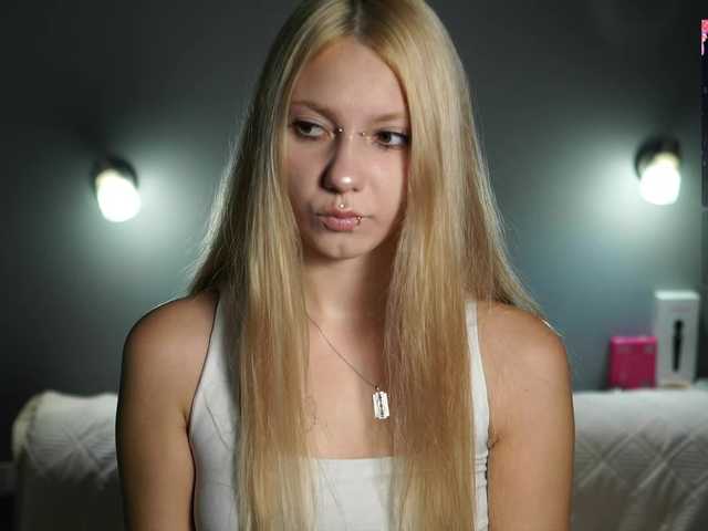 ange-linka live cam on BongaCams