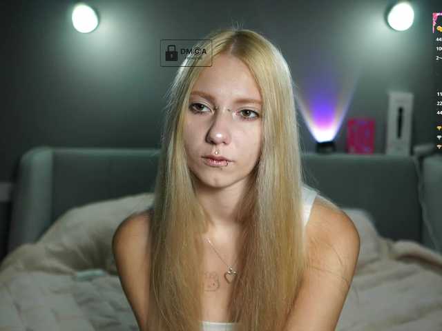 ange-linka live cam on BongaCams