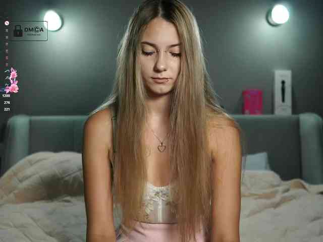 ange-linka Live Webcam on BongaCams