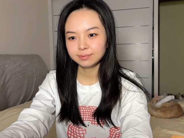 holasunflower live cam on BongaCams