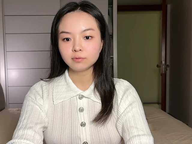 holasunflower live cam on BongaCams