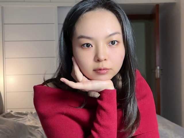holasunflower live cam on BongaCams