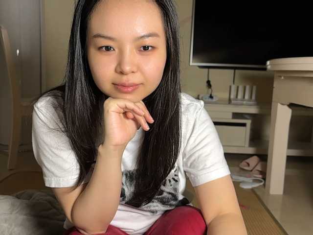 holasunflower live cam on BongaCams