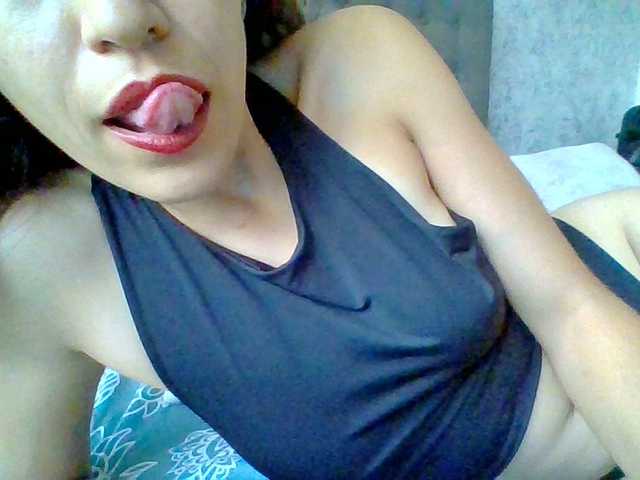 TaniaMarqueza's BongaCams show and profile