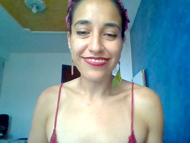 TaniaMarqueza's BongaCams show and profile