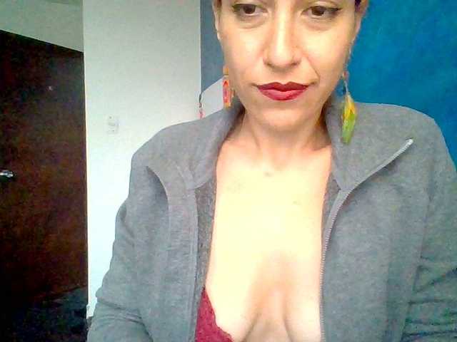 TaniaMarqueza's BongaCams show and profile