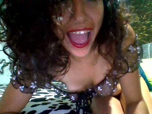 TaniaMarqueza's BongaCams show and profile