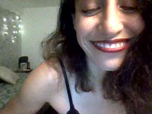 TaniaMarqueza webcam