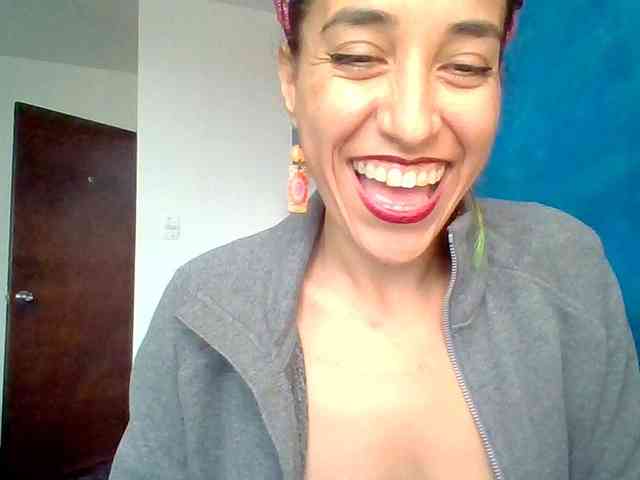 TaniaMarqueza webcam