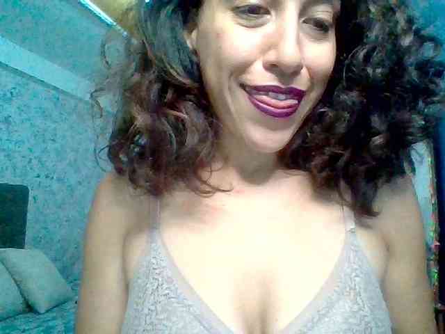 TaniaMarqueza webcam