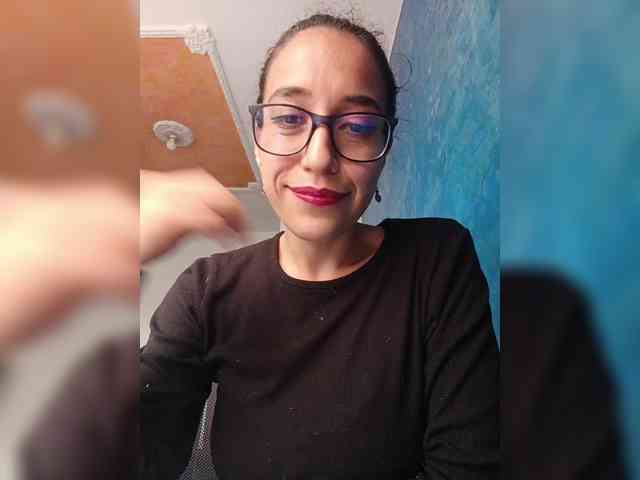 TaniaMarqueza webcam