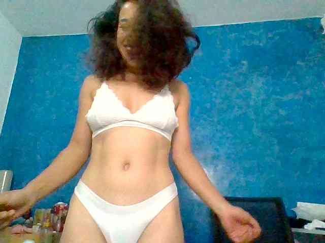 TaniaMarqueza webcam