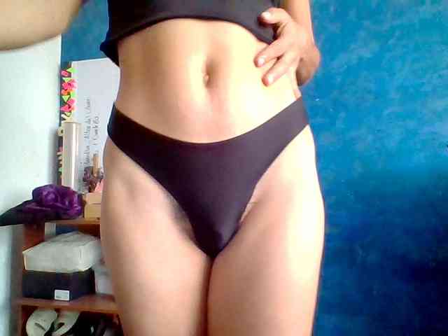 TaniaMarqueza webcam