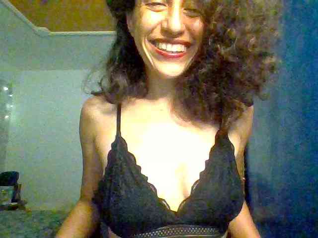 TaniaMarqueza webcam