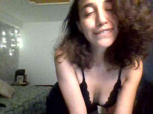 TaniaMarqueza webcam