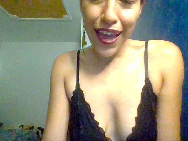 TaniaMarqueza webcam