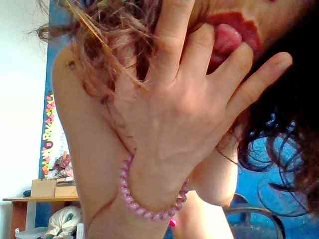 TaniaMarqueza webcam