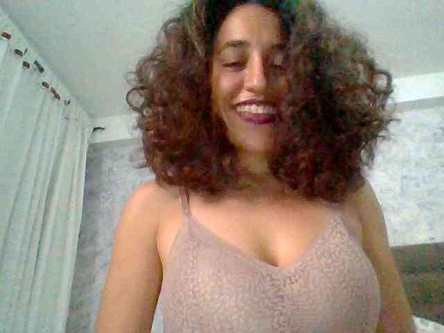 TaniaMarqueza webcam