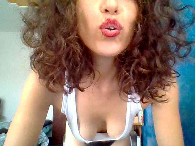 TaniaMarqueza webcam