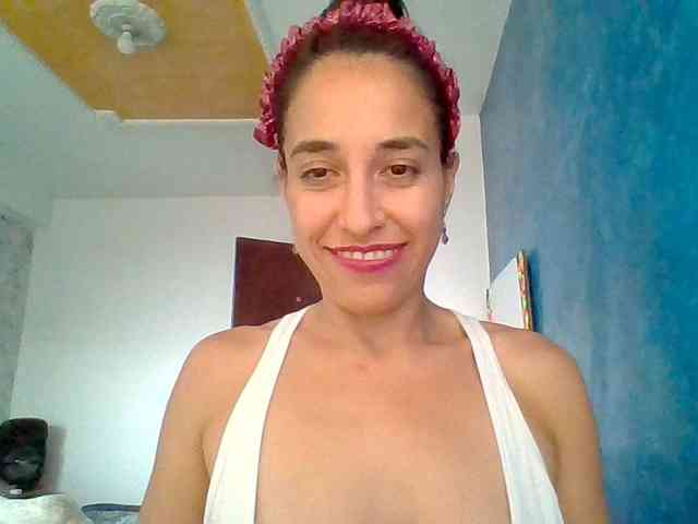TaniaMarqueza webcam