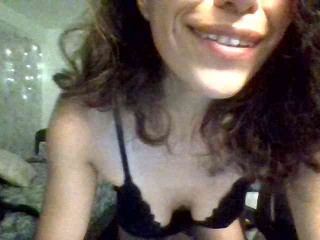 TaniaMarqueza webcam