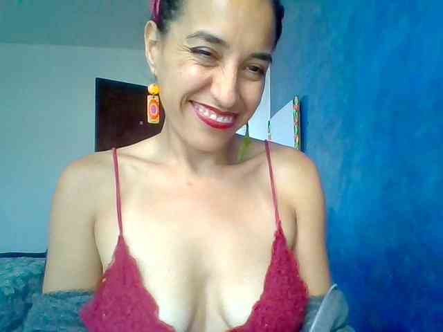 TaniaMarqueza Live Webcam on BongaCams