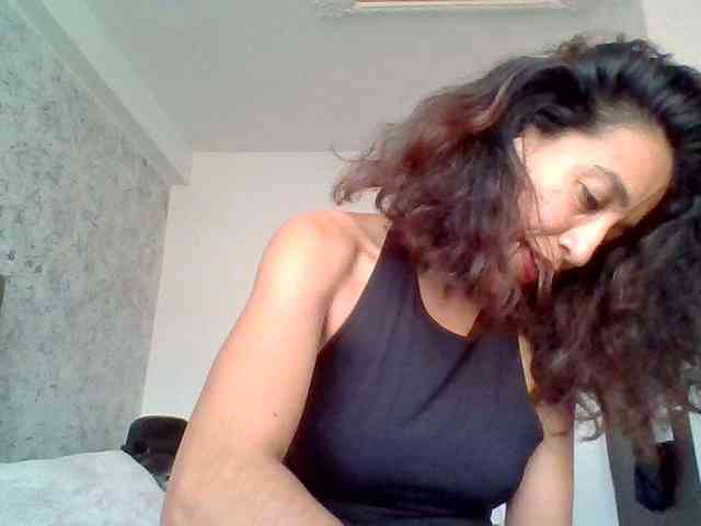 TaniaMarqueza webcam