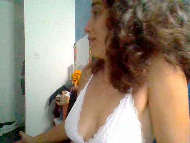TaniaMarqueza webcam
