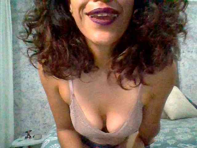 TaniaMarqueza webcam