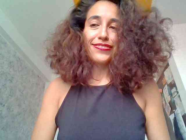 TaniaMarqueza webcam