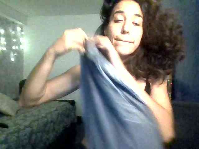 TaniaMarqueza webcam