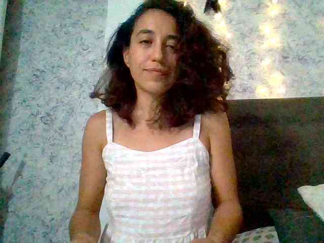 TaniaMarqueza webcam