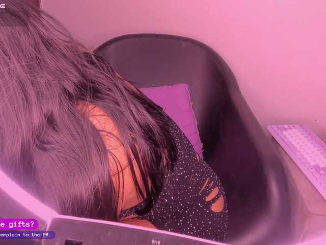 daphne-kim live cam on BongaCams