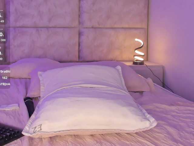 daphne-kim's BongaCams show and profile