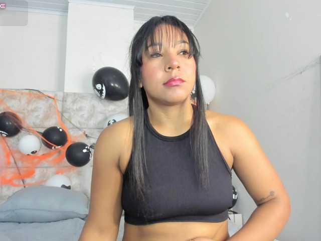 daphne-kim live cam on BongaCams