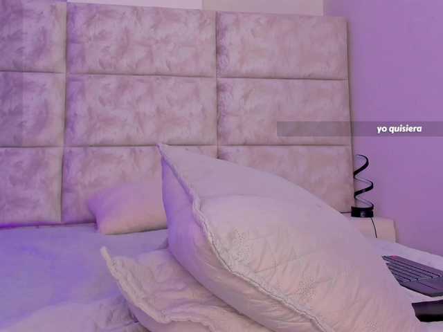 daphne-kim live cam on BongaCams