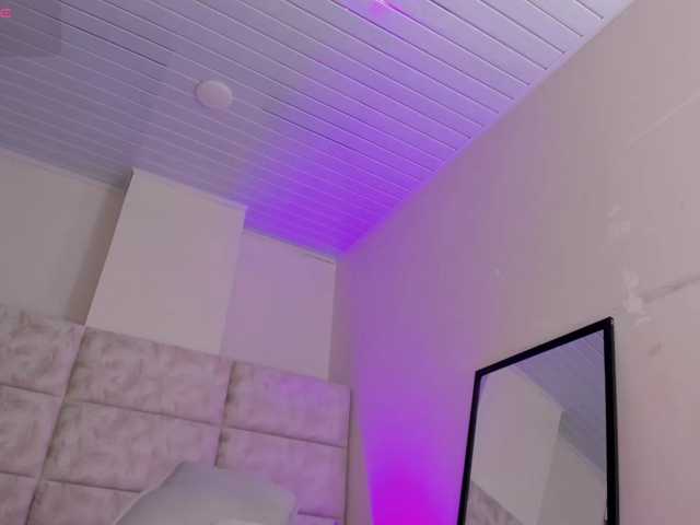 daphne-kim live cam on BongaCams