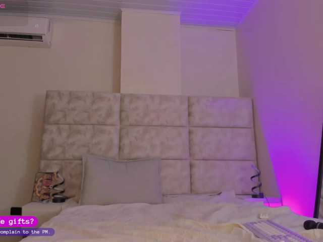 daphne-kim live cam on BongaCams
