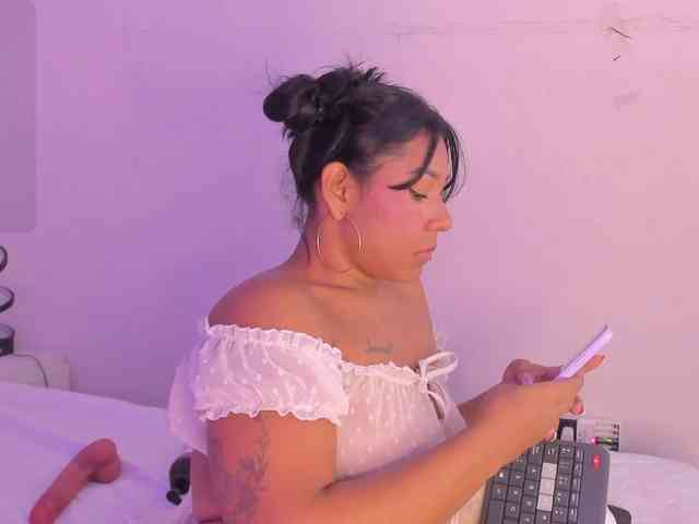 daphne-kim webcam