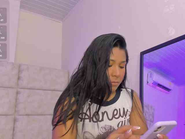daphne-kim webcam