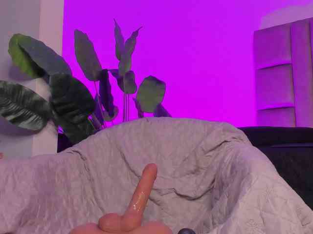 daphne-kim webcam