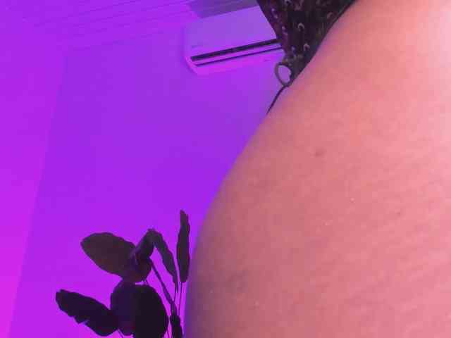 daphne-kim webcam