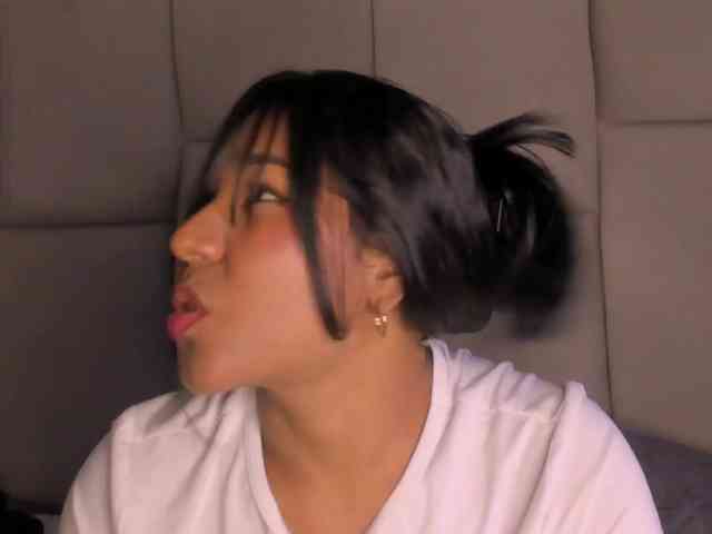 daphne-kim webcam