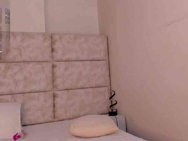 daphne-kim's webcam live show