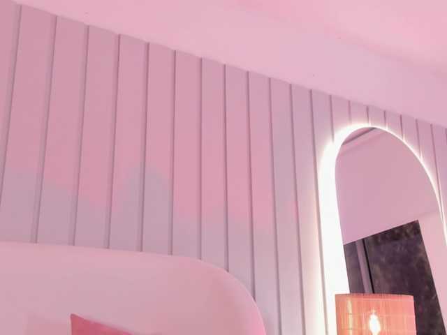 Amaia-Foxx live cam on BongaCams