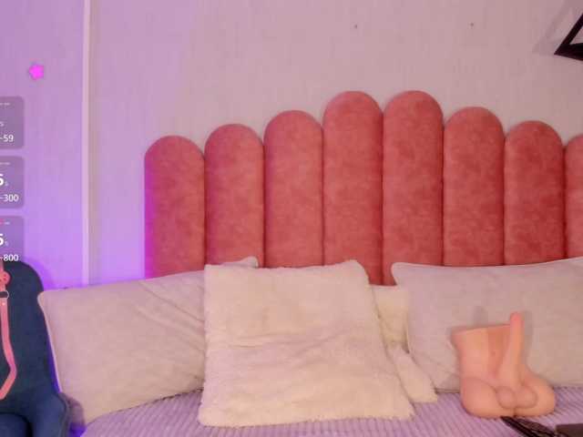 Amaia-Foxx live cam on BongaCams