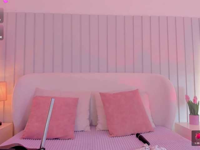 Amaia-Foxx live cam on BongaCams